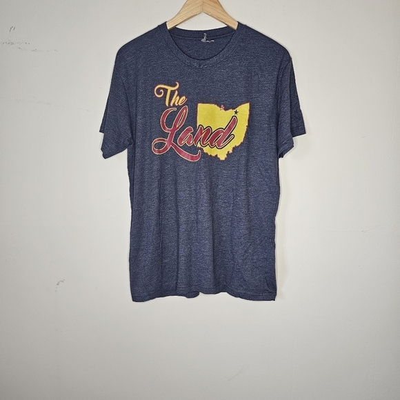 The Land Tee Shirt Size Large - Picture 2 of 4